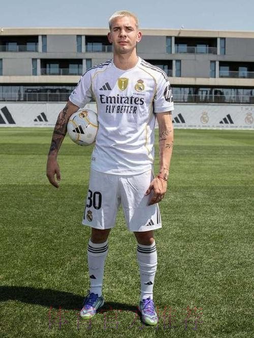 马卡：皇马中场缺兵少将 马斯坦托诺亮相伯纳乌